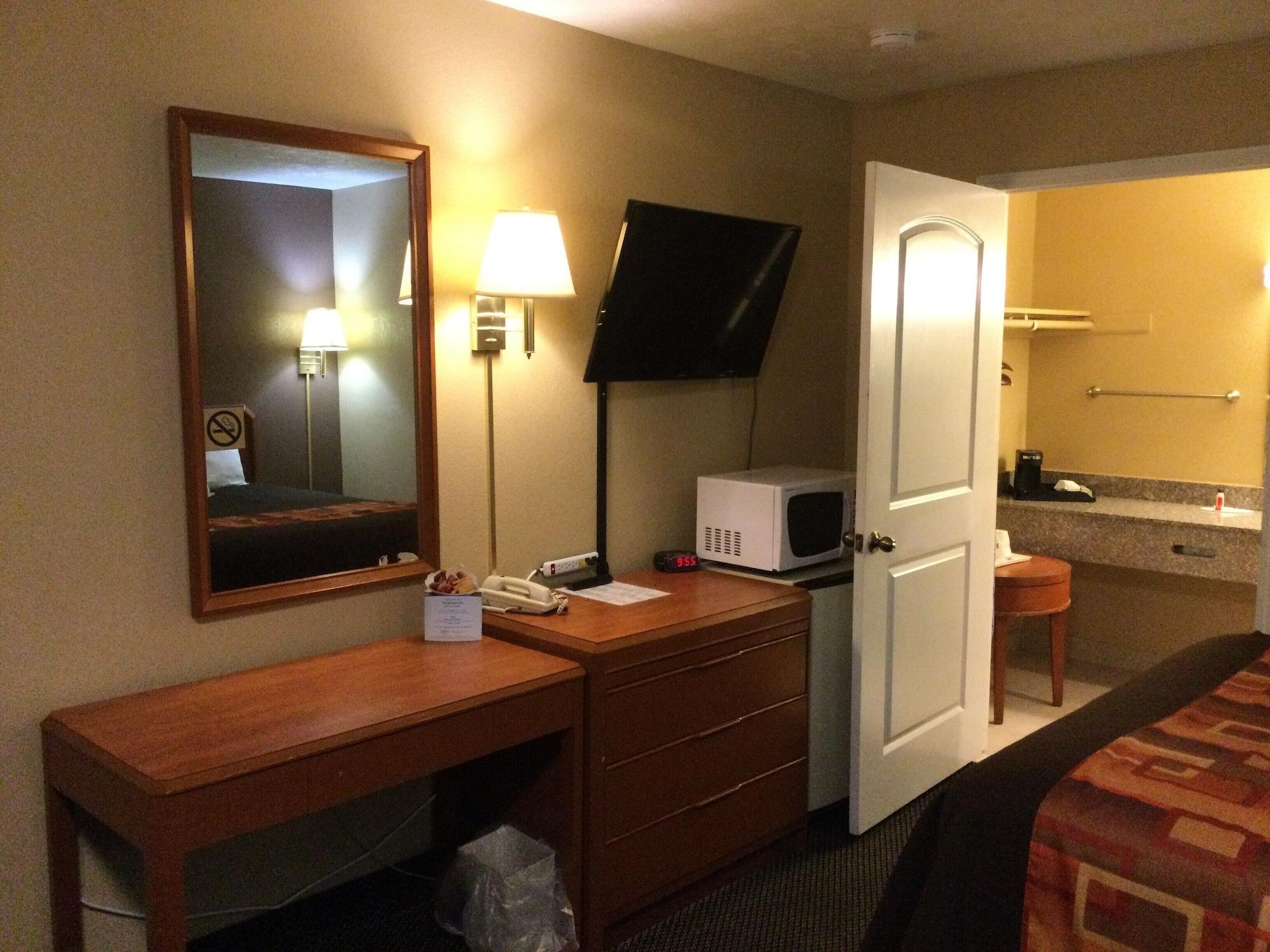Travelodge by Wyndham Mansfield Eksteriør billede
