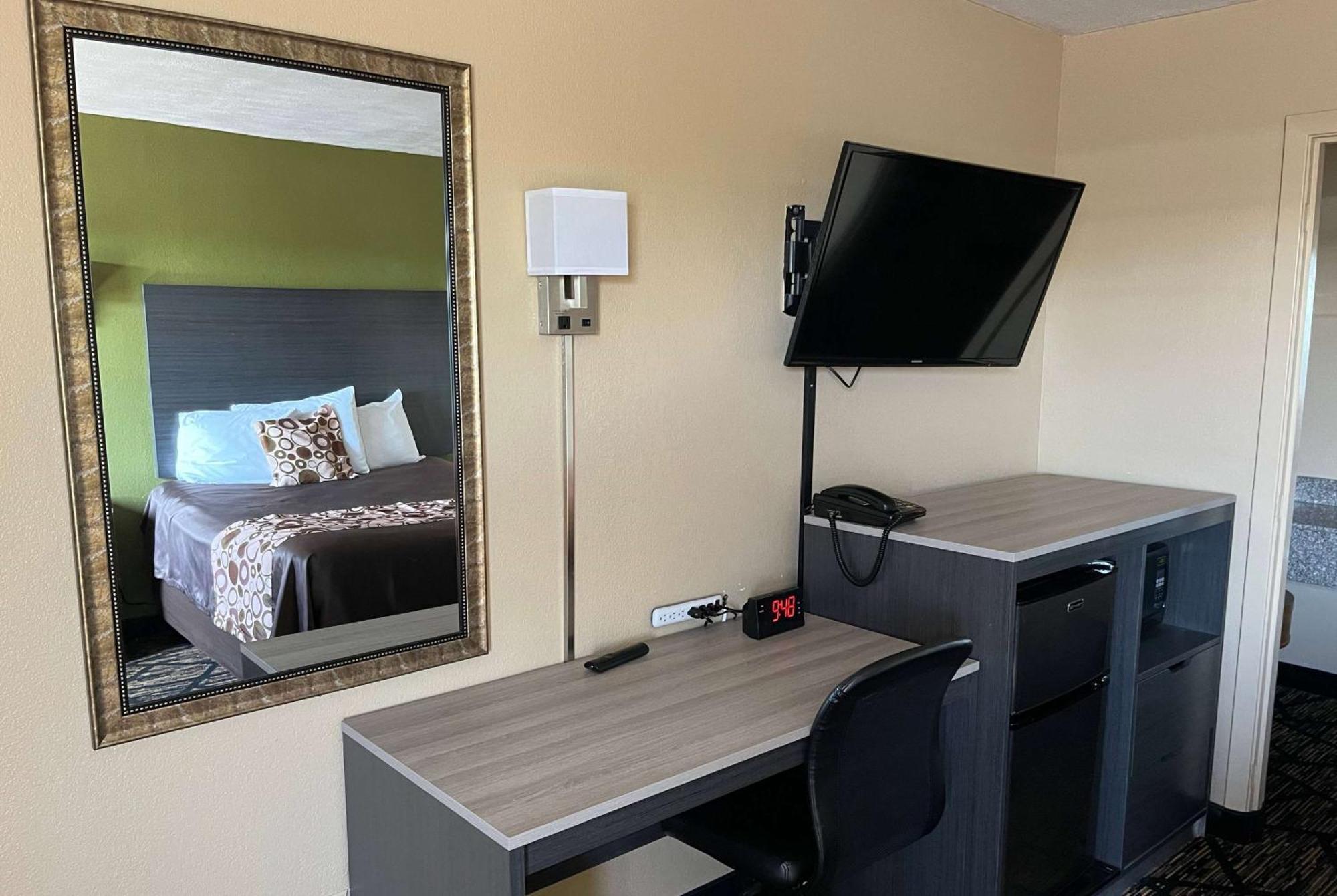 Travelodge by Wyndham Mansfield Eksteriør billede